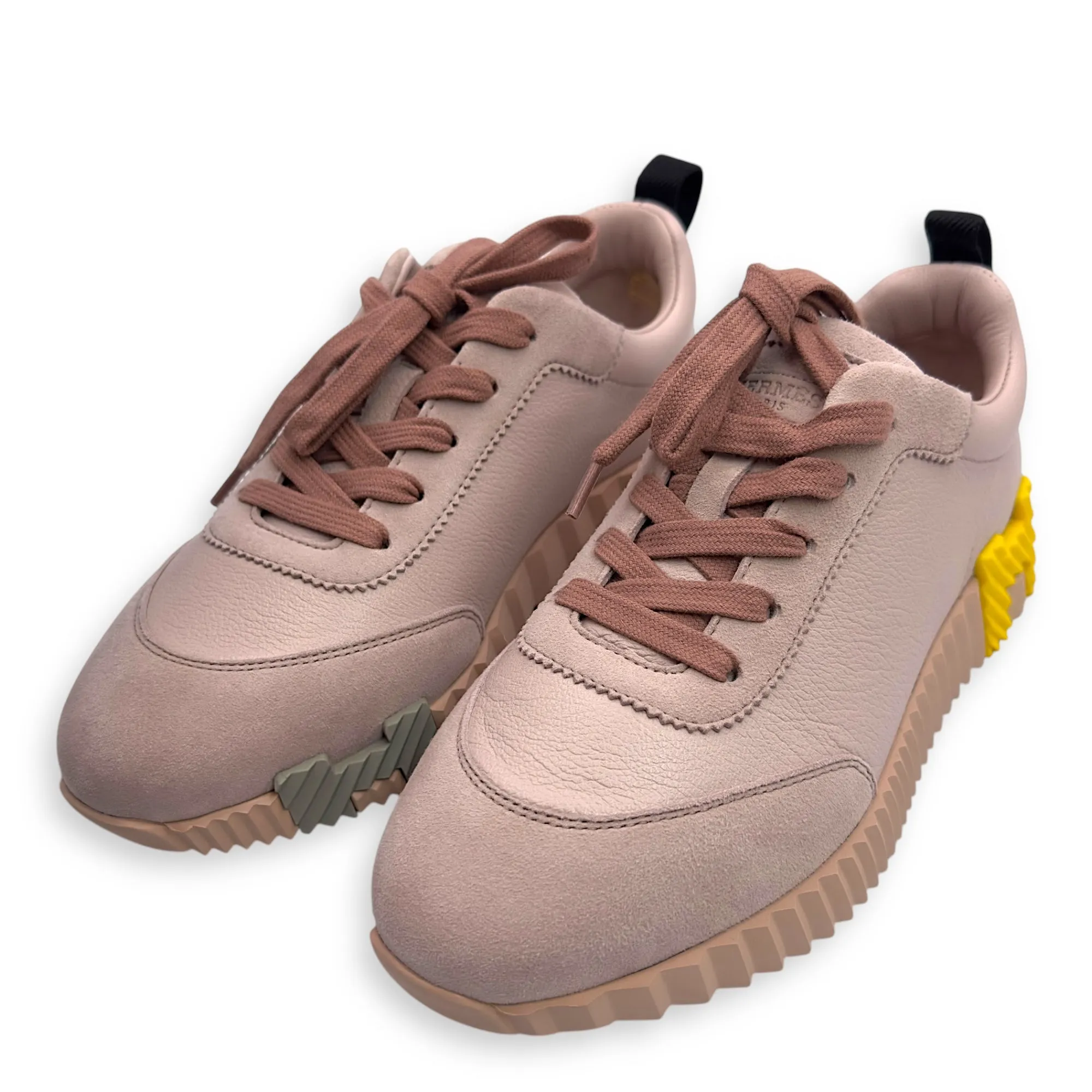 Bouncing 36 Rose Porcelaine Sneakers in Suede Leather