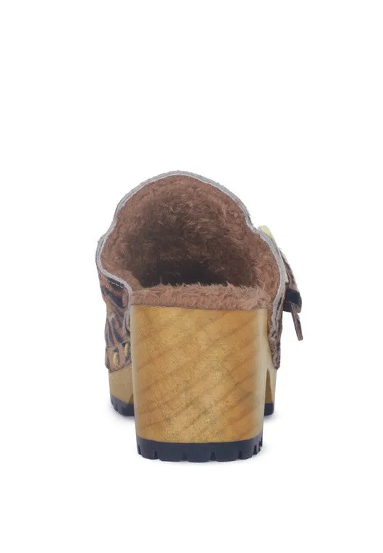 Genuine Leather Prunus Buckles Suede Round Toe Mule Clogs