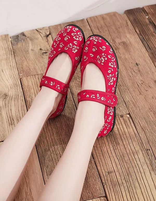 Soft-soled Ethnic Style Embroidery Shoes