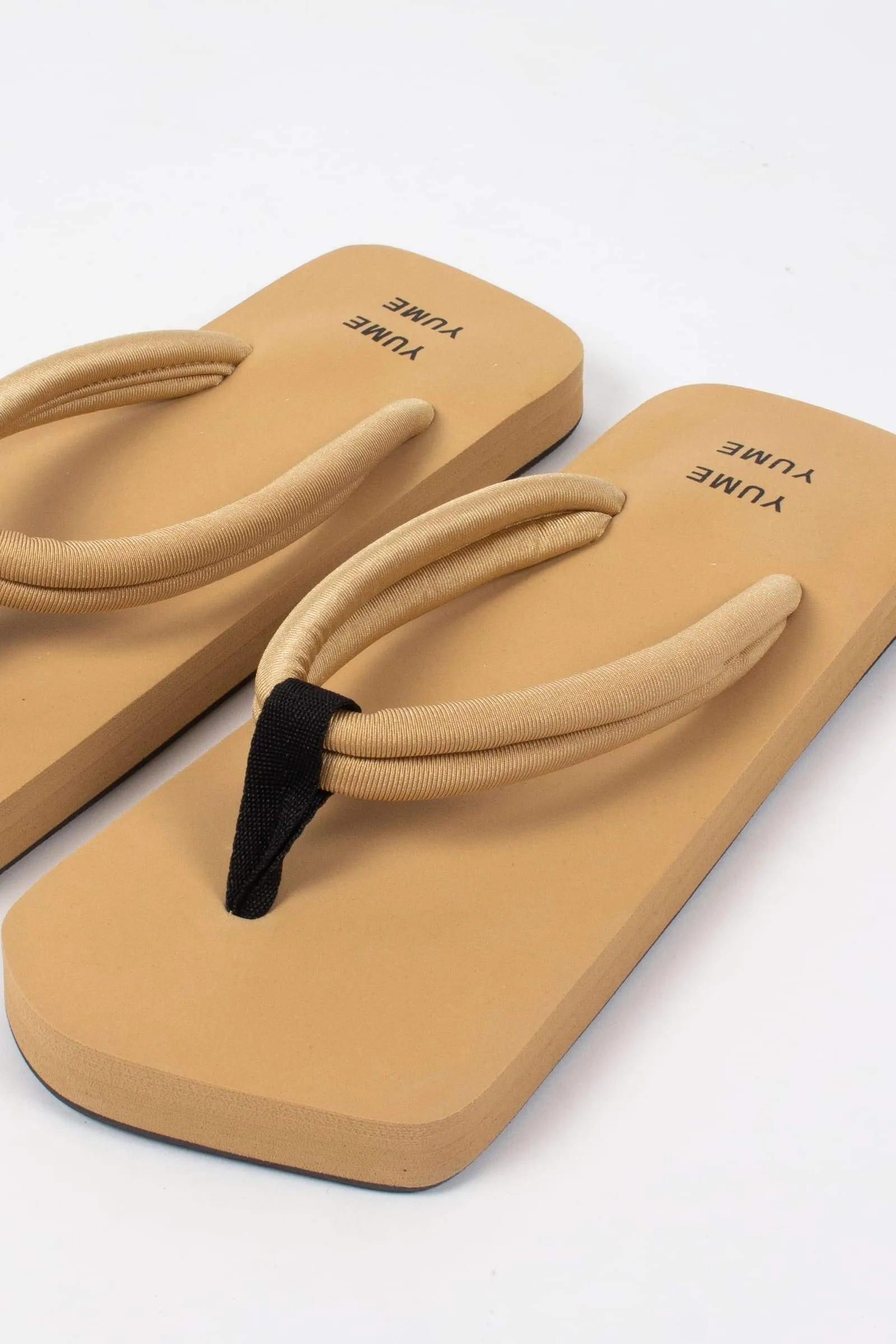 Xigy Cyber Tonal Beige Flip Flops